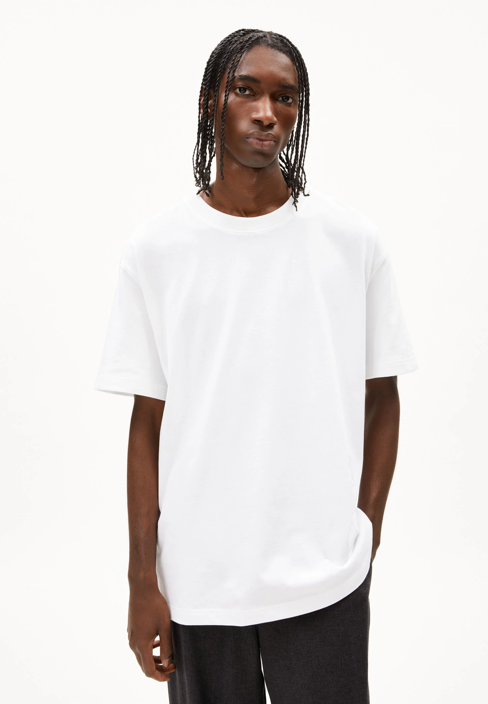 AADRU T-SHIRT | white
