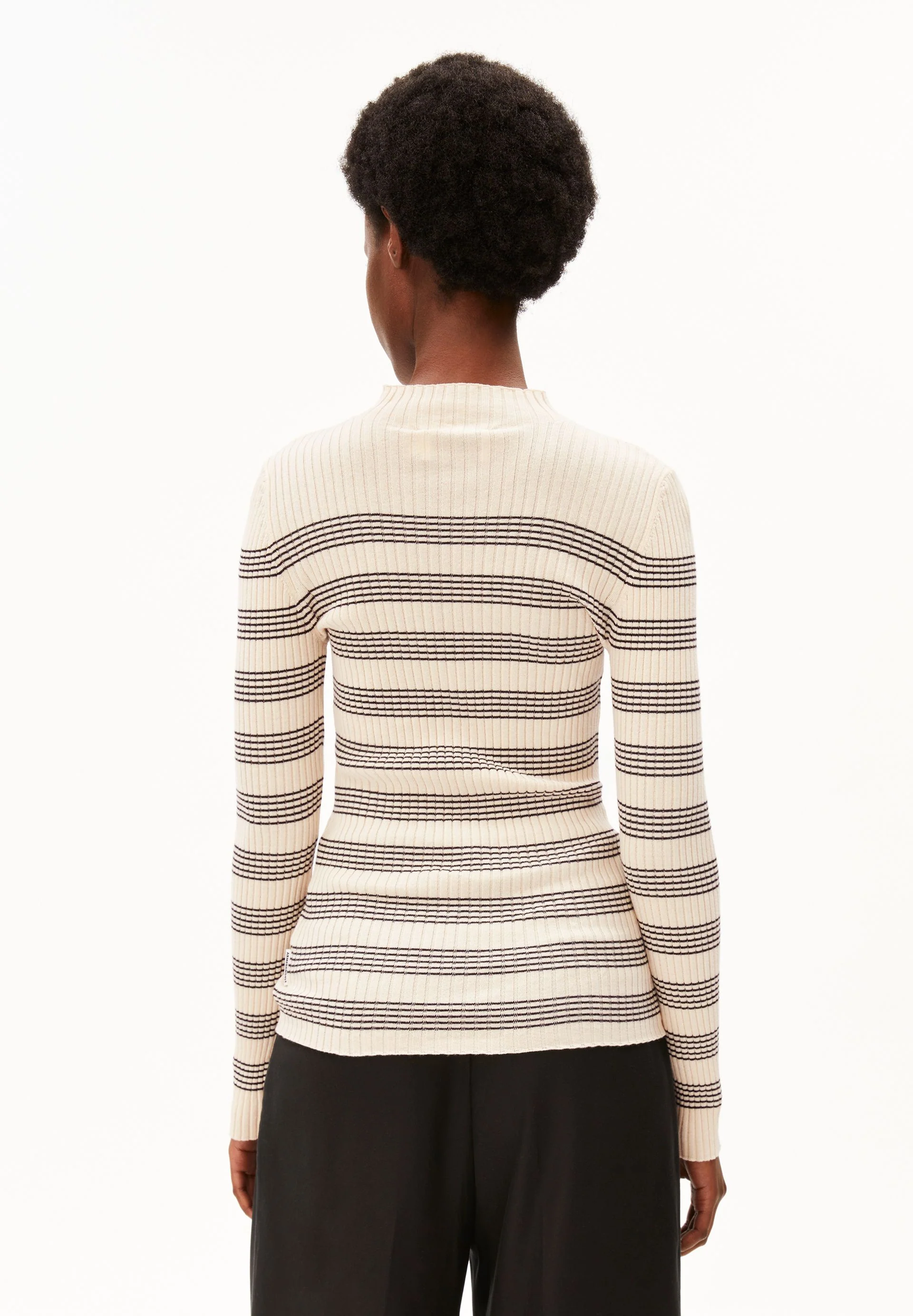 ALAANIA GESTREIFTER STRICKPULLOVER | oatmilk-black - Image 2