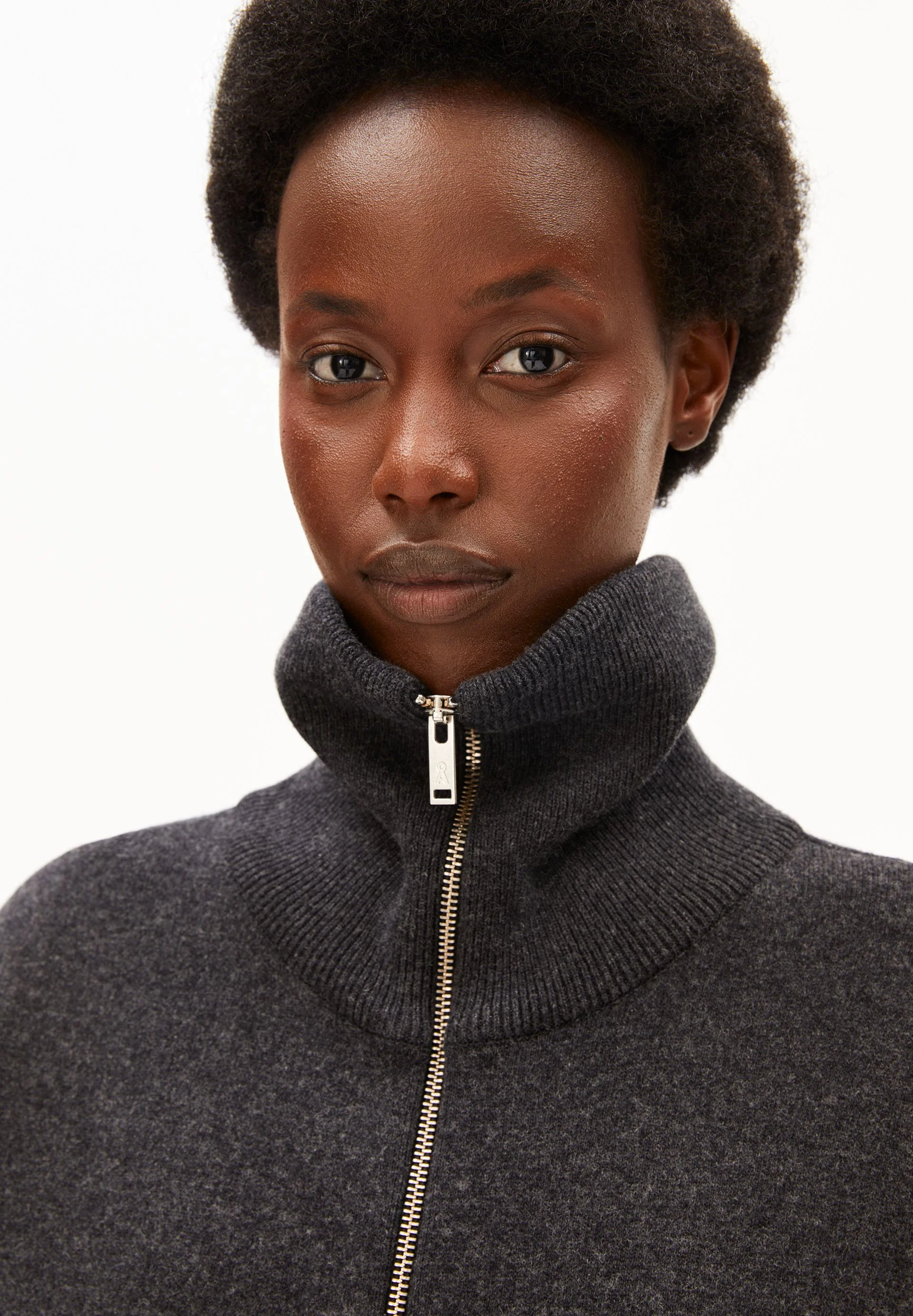 BAUMWOLL-WOLL STRICKJACKE | steel melange - Image 3