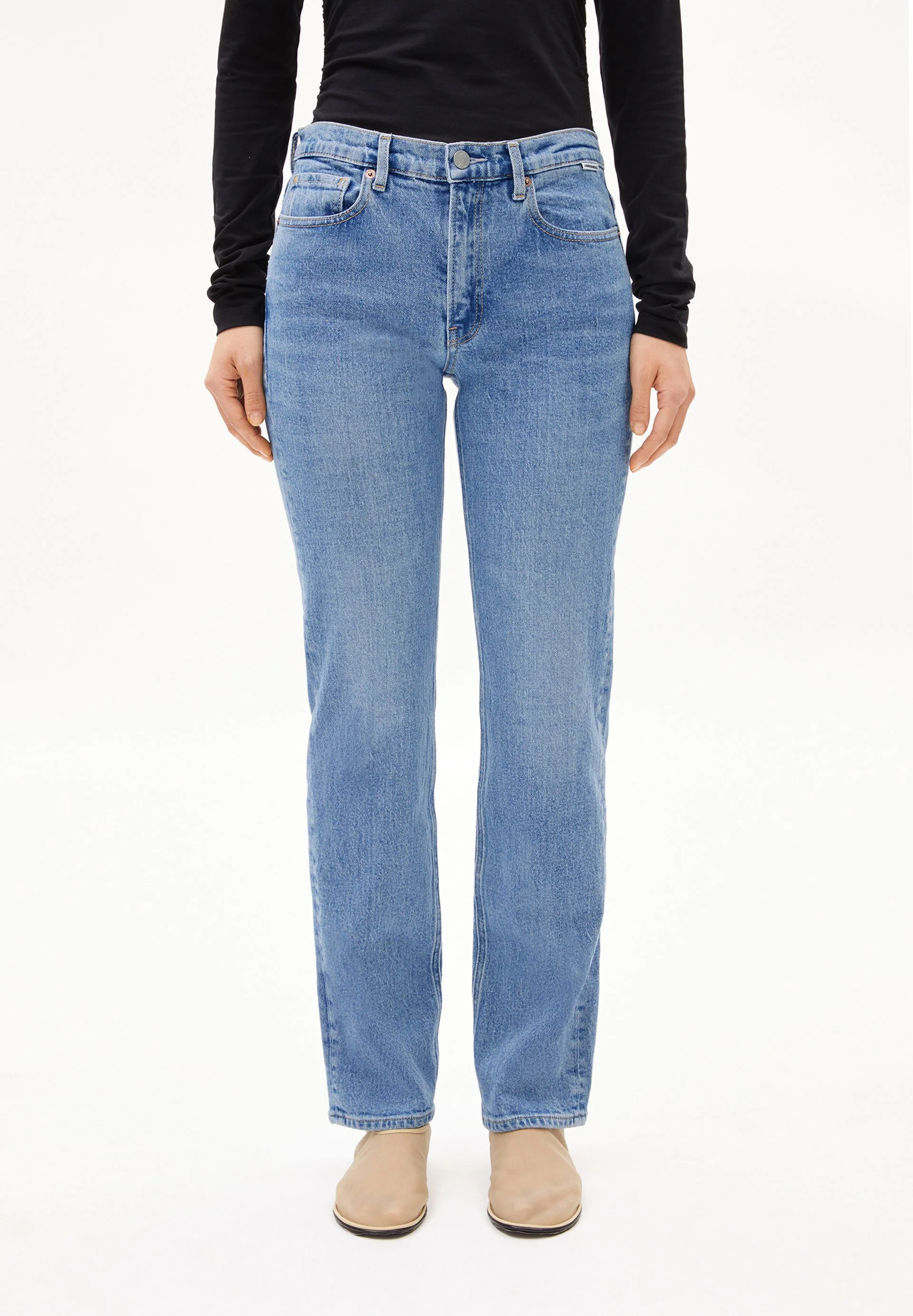 CARENAA MID WAIST STRAIGHT JEANS | capri