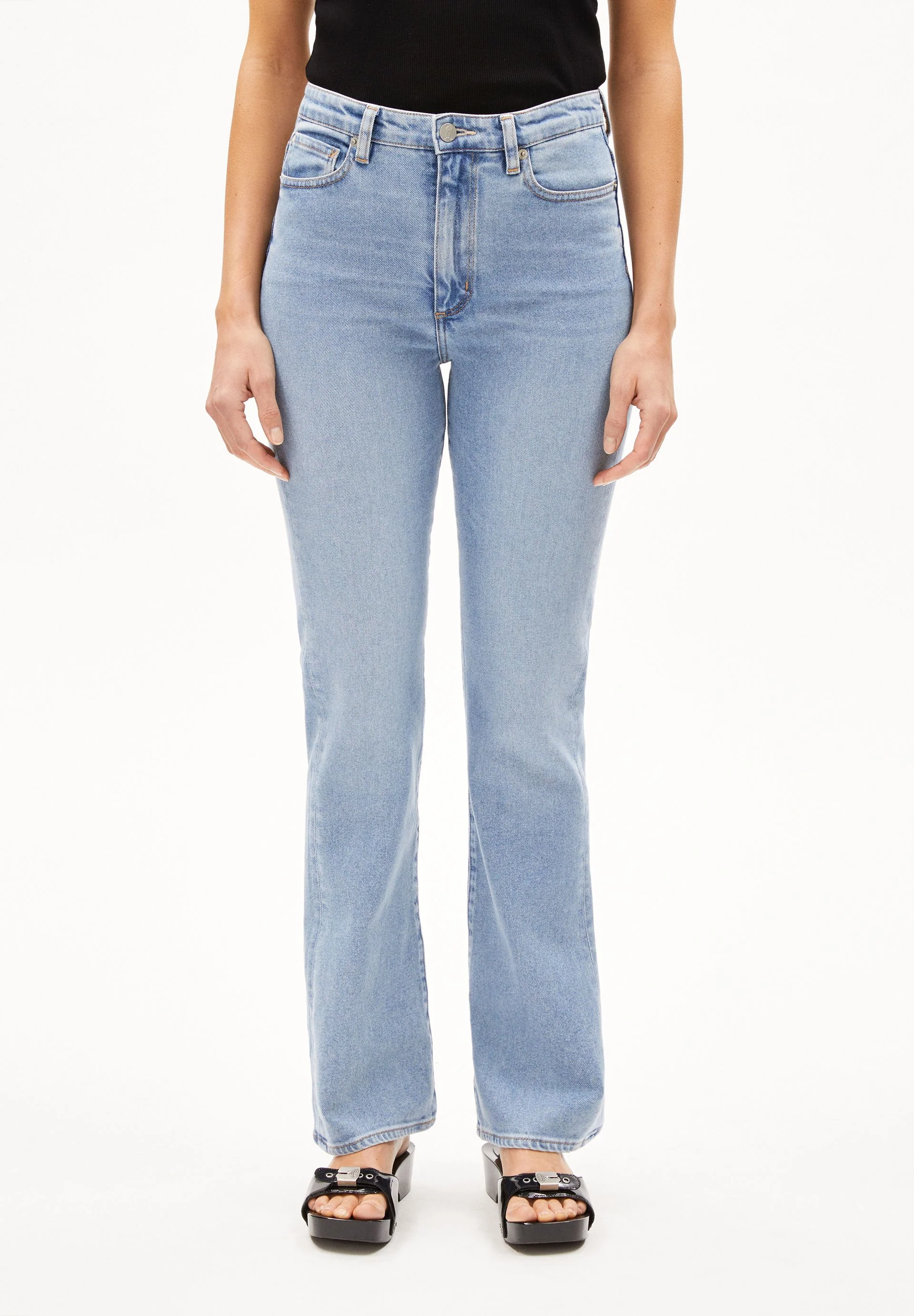 LINNAA | easy blue