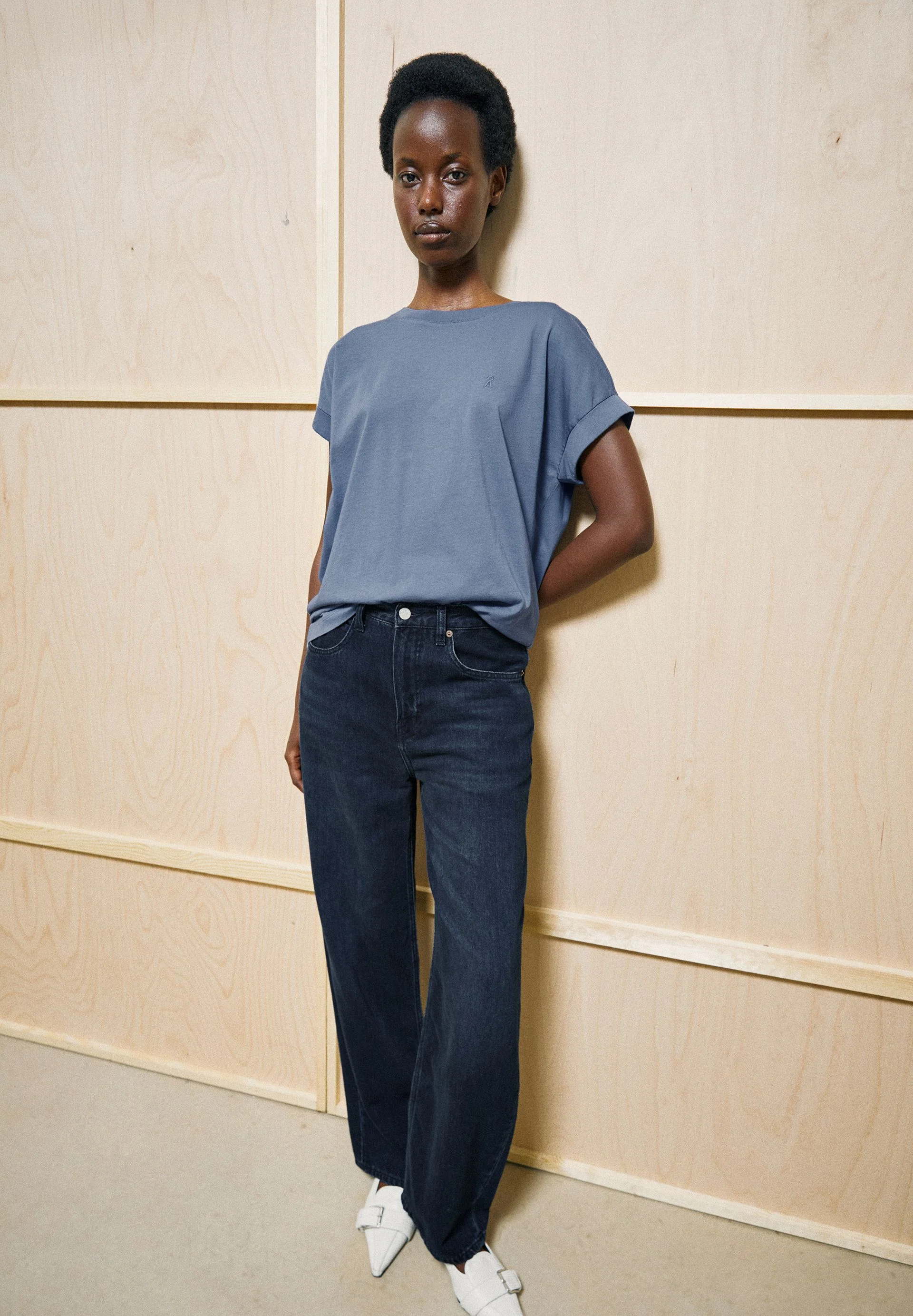 IDAARA T-SHIRT | dusty moon - Image 4