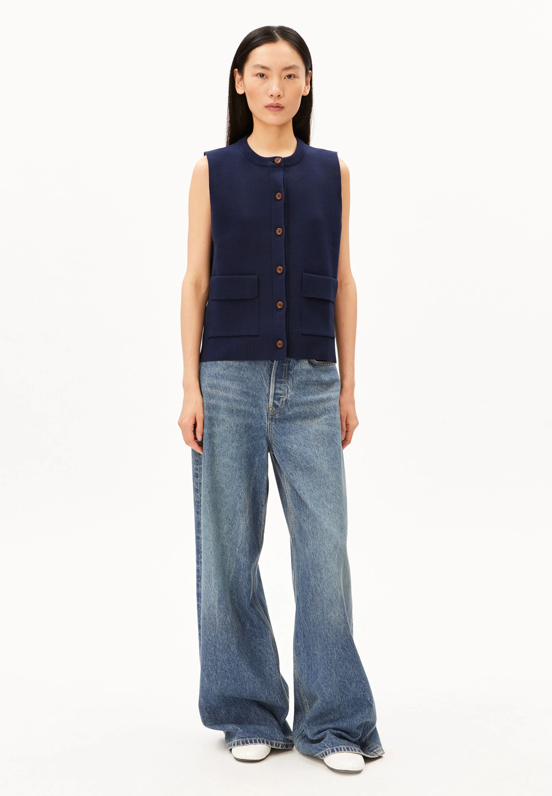KOMPAKTE STRICKWESTE | tinted navy - Image 5