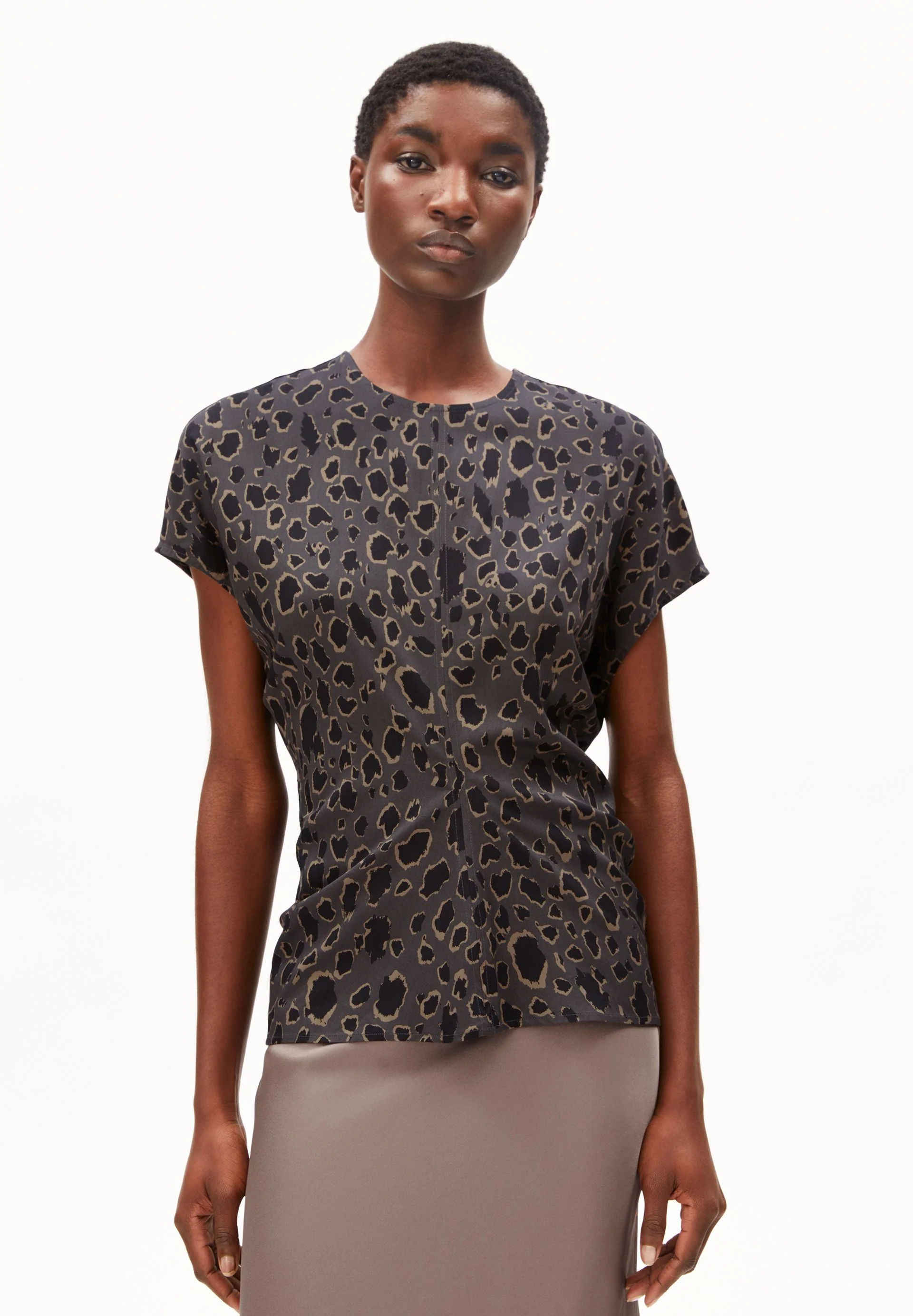 LEO-FLEDERMAUSÄRMEL-BLUSE | dark steel-black