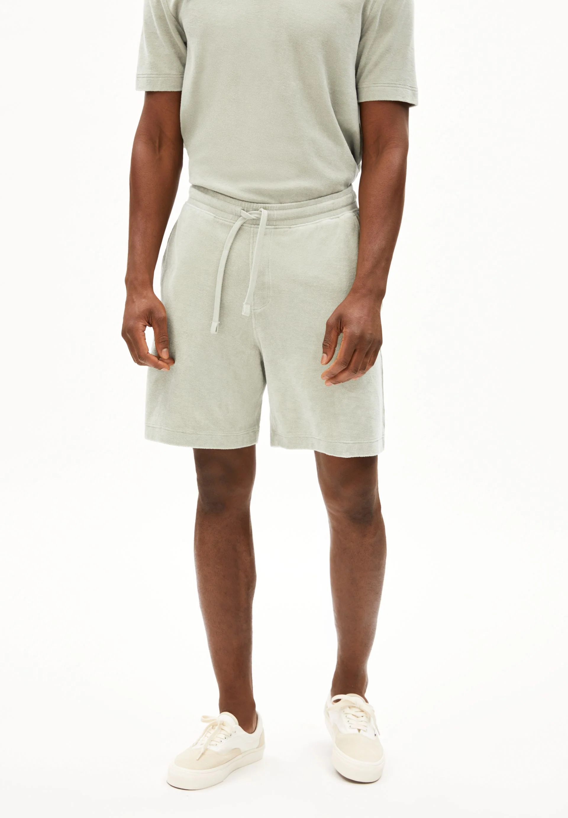 ORAAN TERRY | seagreen