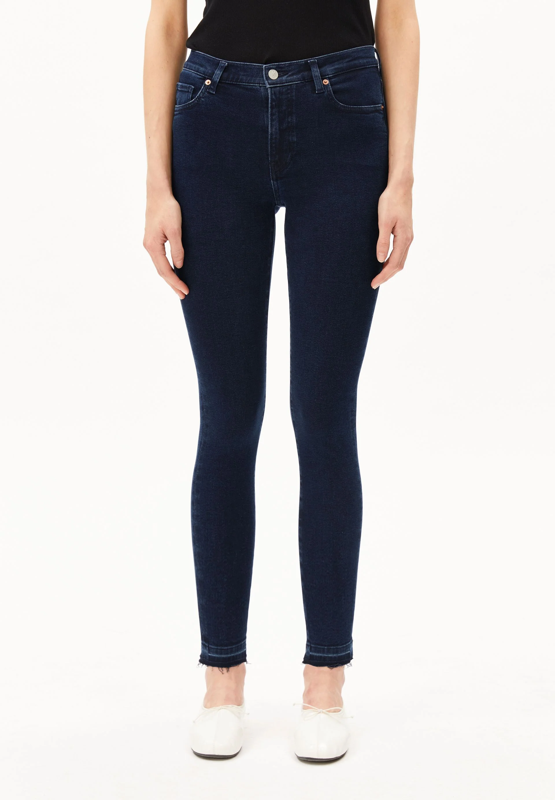 TILLAA MID WAIST SKINNY JEANS | gloaming